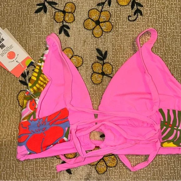 Maaji Pink Bikini top with Plunging V-Neck - Picture 5 of 12